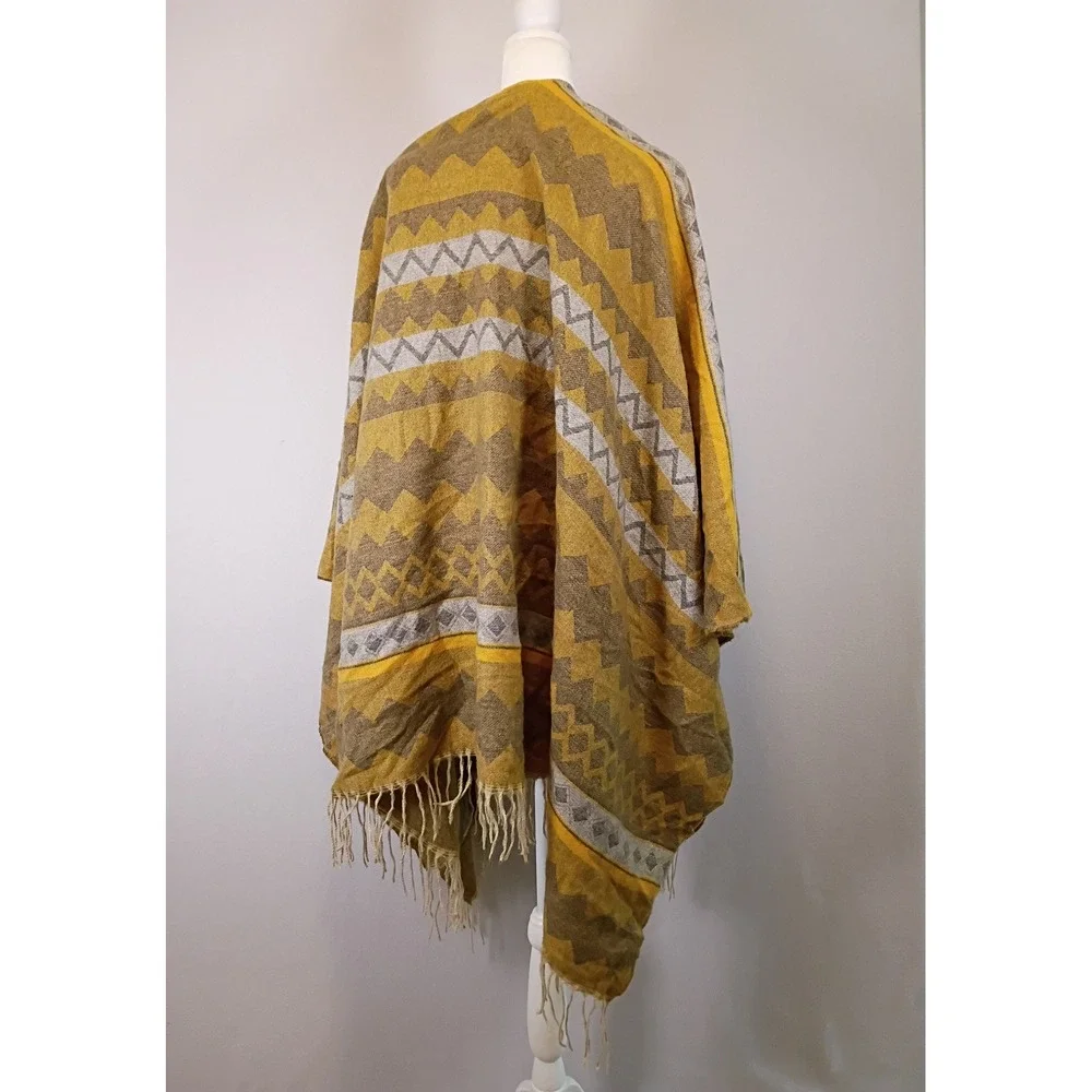 Boho Southwestern Unbranded Womens OS Mustard Yellow Geometric Fringe Poncho